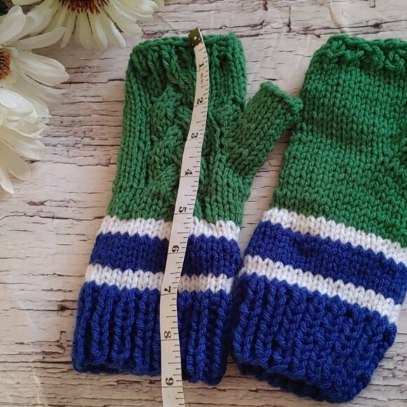 Hand-Knit Blue and Green Fingerless Mittens Vancouver Canucks Seattle Seahawks - Picture 7 of 7
